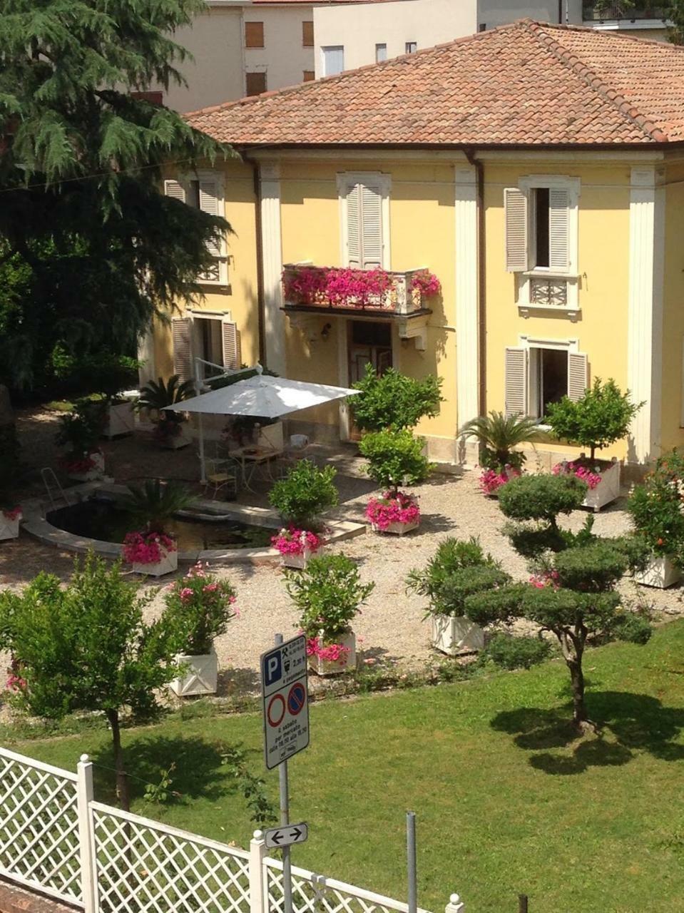 Via Mazzini Bed and Breakfast Bazzano Εξωτερικό φωτογραφία