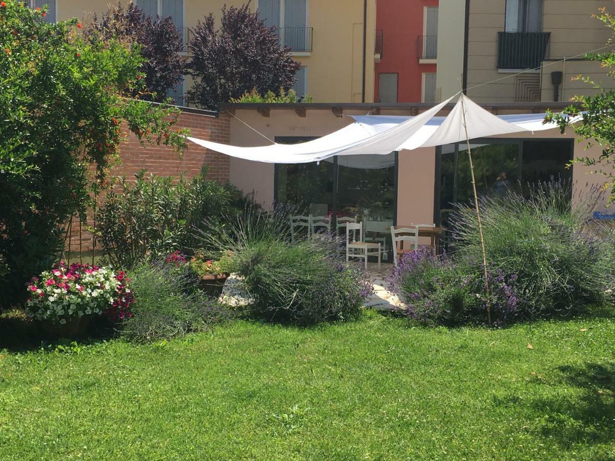 Via Mazzini Bed and Breakfast Bazzano Εξωτερικό φωτογραφία
